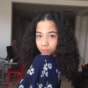 Meet your Posher, Simonetta